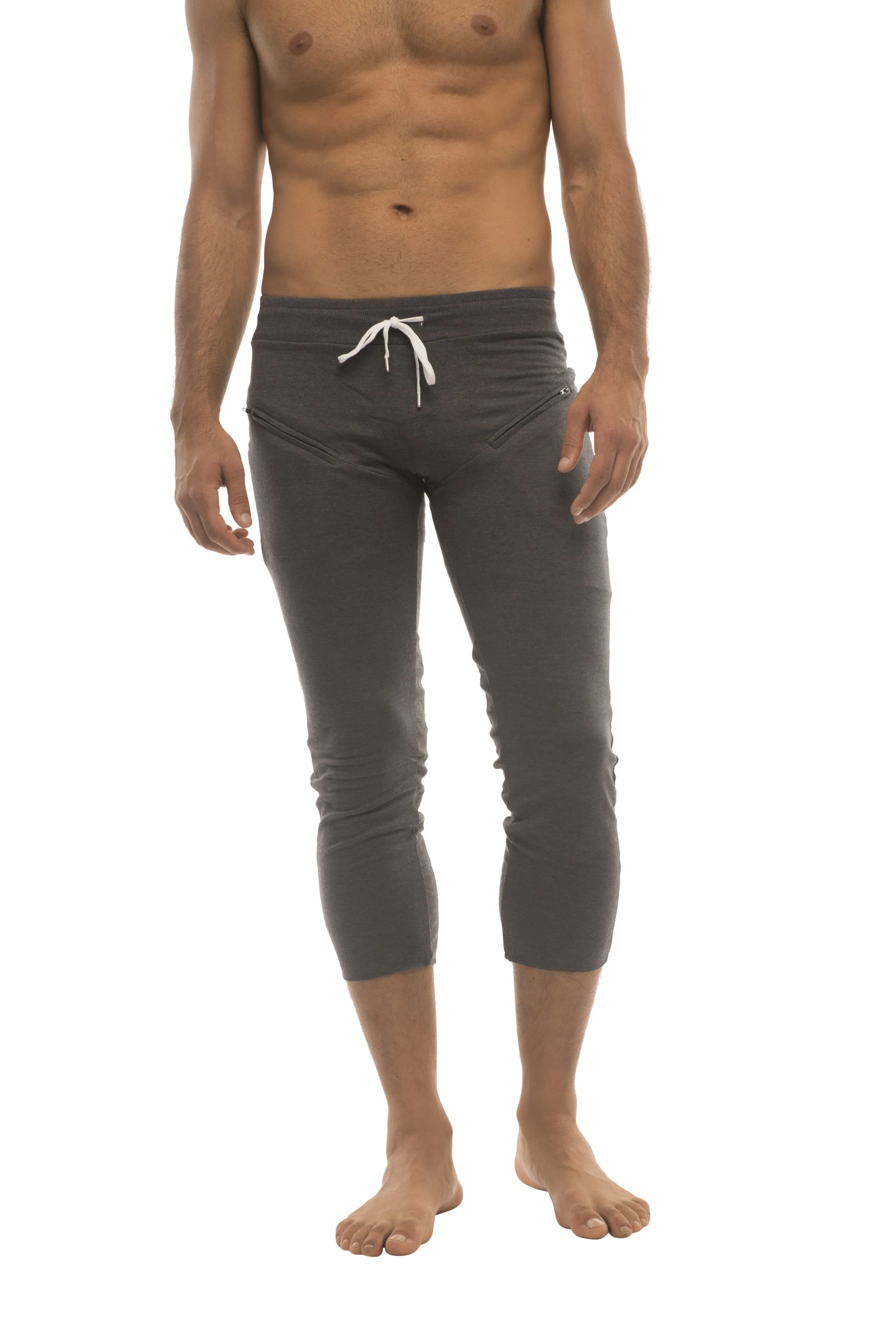 4/5 Zipper Pocket Capri Yoga Pants (Solid Charcoal)