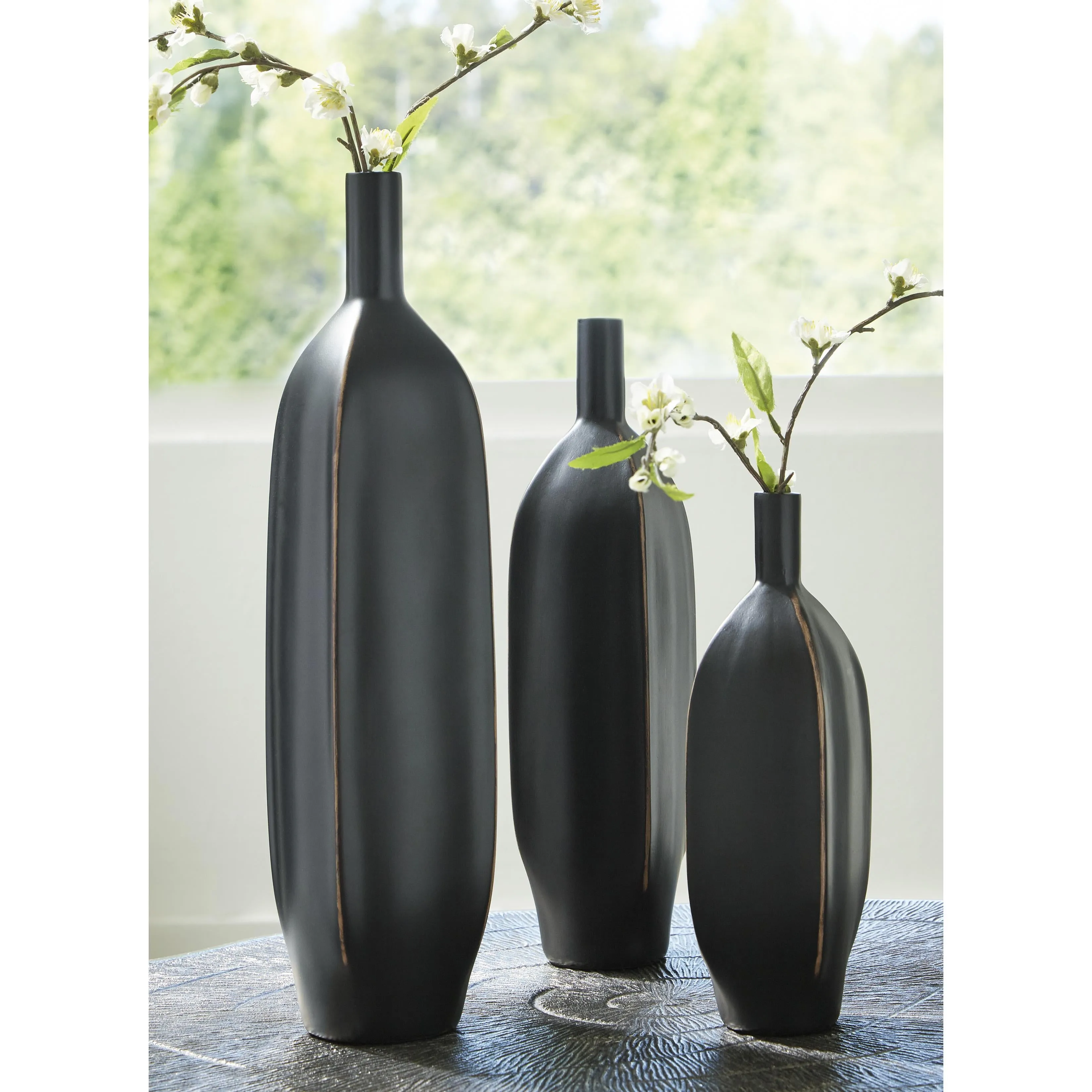 Signature Design by Ashley Rhaveney A2000550 Vase