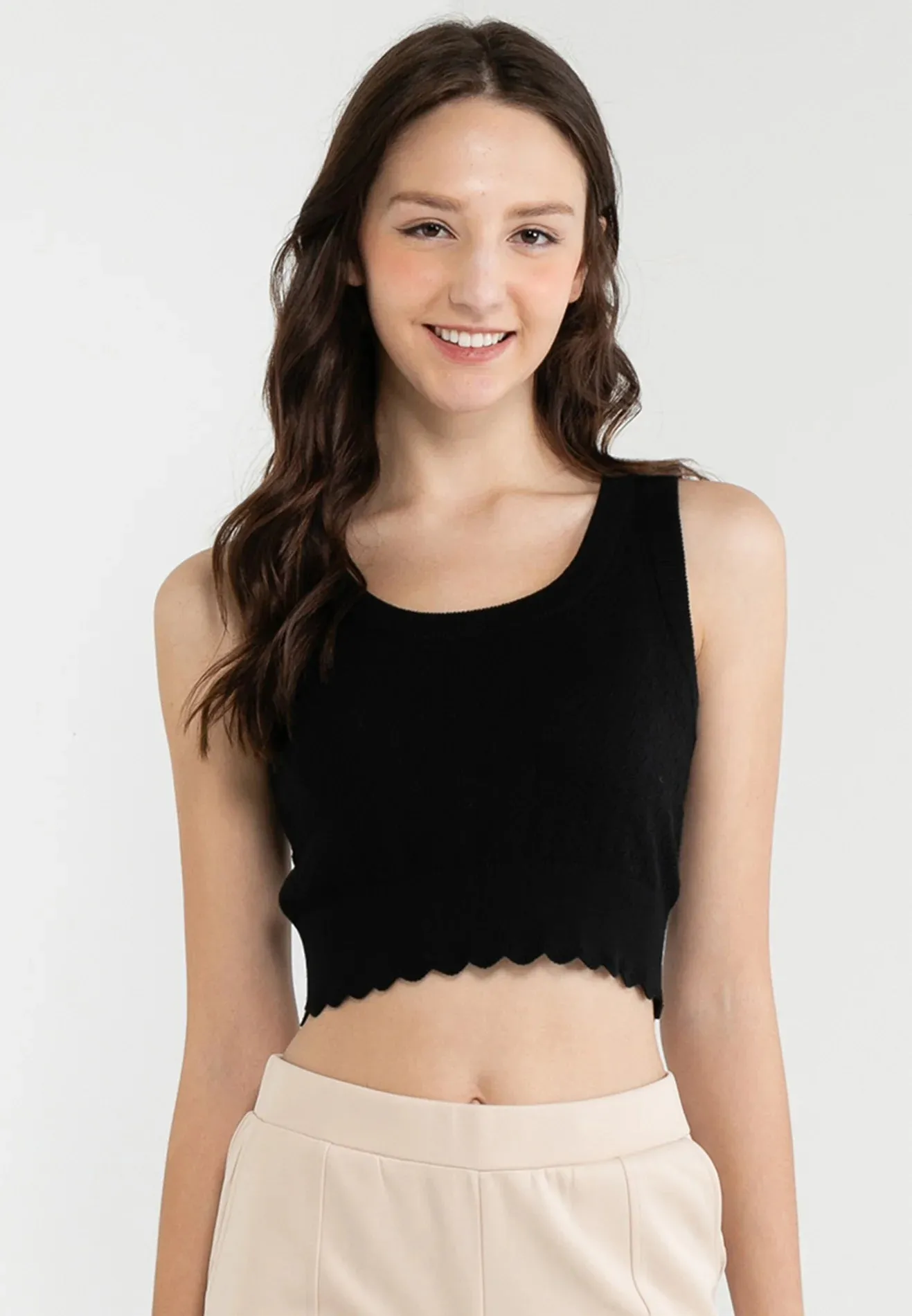 VOIR JEANS Scalloped Hem Knit Crop Top