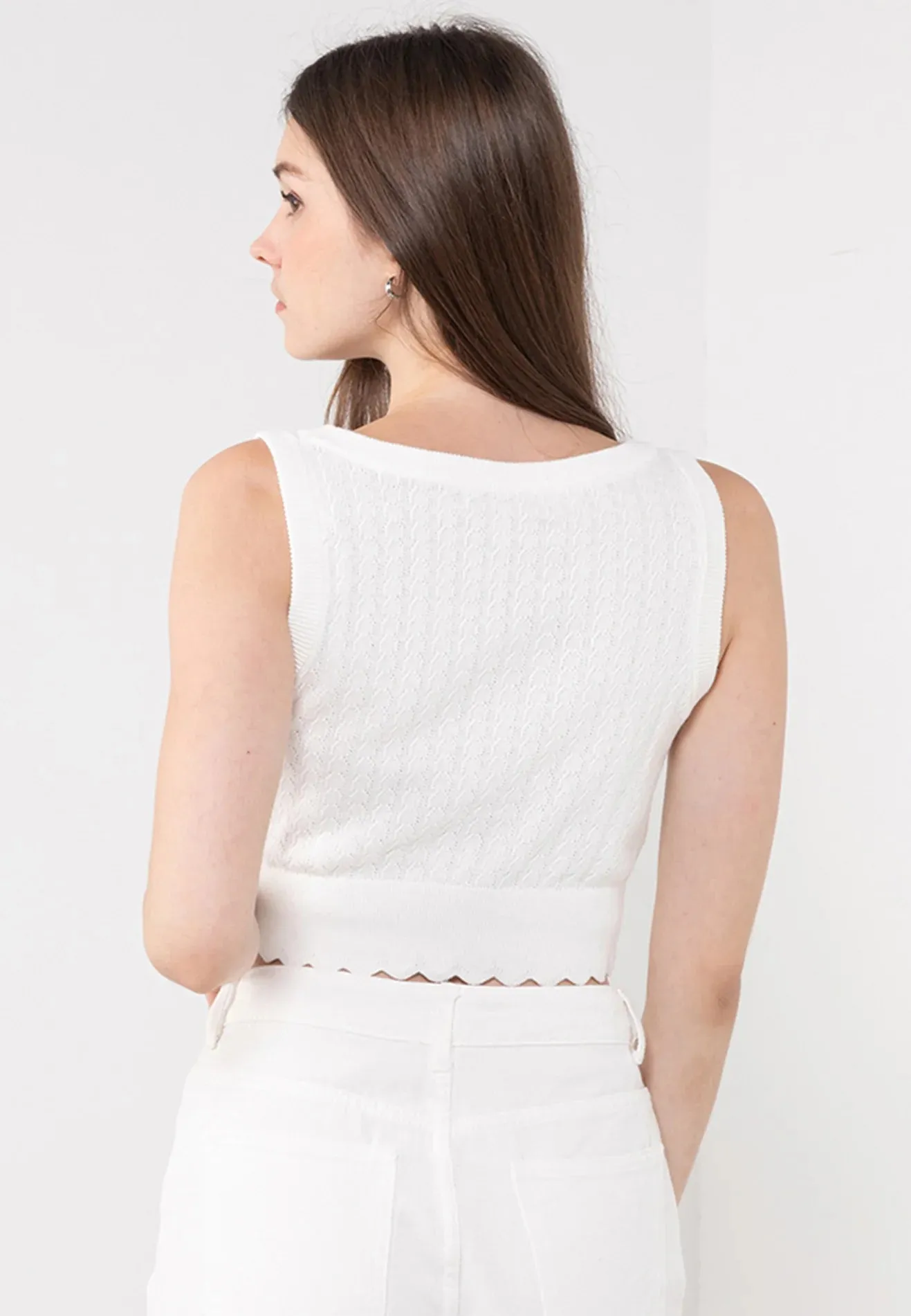 VOIR JEANS Scalloped Hem Knit Crop Top